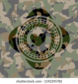 heart with arrow icon on camouflage pattern