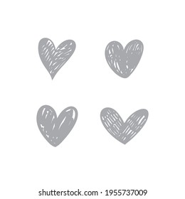 Colección de garabatos del corazón. Conjunto de corazones dibujados a mano. Ilustraciones de símbolos de amor.