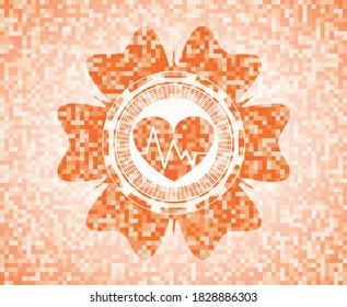 corazón con icono del electrocardiograma dentro del emblema abstracto, fondo de mosaico naranja. 