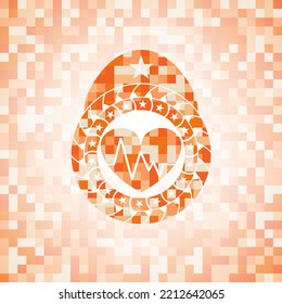corazón con icono del electrocardiograma dentro del emblema abstracto del mosaico naranja con fondo. 
