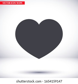 heart icon. beautiful heart. love in the icon. heart vector graphic. eternal love. 10 eps
