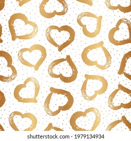 Heart seamless pattern. Gold hearts. Elegant golden background. Luxury romantic patern for design love, gift wrappers, wedding prints, wrapping paper, wallpaper, package, textile, packaging. Vector