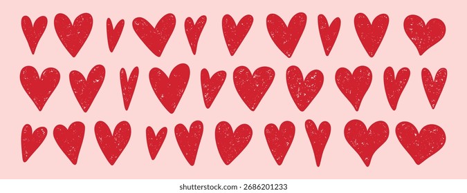 corações mão desenhado áspero pincel traçado textura corações conjunto isolado. Corações de rabiscar. Elementos de design para o dia dos Namorados. Ilustração vetorial