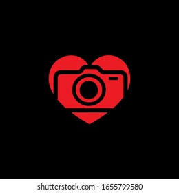 hearts are red. cameras with black lines. for icons for photography lovers. camera store symbols