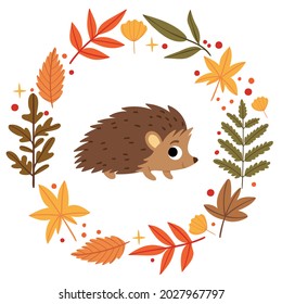 Hedgehog in einem Kranz von Blättern.Set von Herbstpilzen. Waldpflanzen und Tiere.