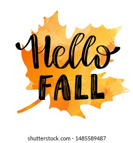Hola frase con letras de otoño sobre fondo de hoja de color naranja. Ilustración vectorial para otoño diseñada