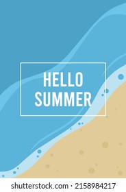 cartel de verano con fondo de playa para el verano de bienvenida y con un diseño plano y sencillo