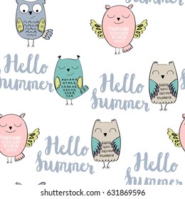 Hello summer. Seamless pattern with funny owls in vector.