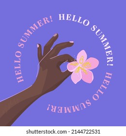 Hola Afiche de moda de verano, tarjeta, web o banner de medios sociales al estilo de arte moderno con mano curtida sosteniendo una flor tropical contra el cielo y texto de tipografía Hola verano. Ilustración del vector