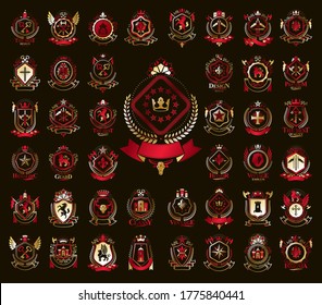 Heraldic Coat of Arms vector big set, vintage anticuario distintivo heráldico y colección de premios, símbolos en elementos de diseño de estilo clásico, logotipos familiares o empresariales.