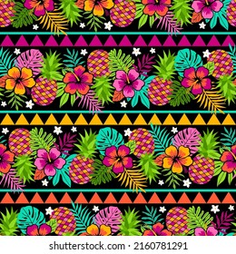 Hibiscus, Ananas und tropisches Blatt mit Streifen nahtlos Muster für Sommerferien Hintergrund.