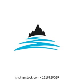 High mountain with a river flowing from the middle of the middle.
