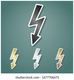 Signo de peligro de alto voltaje. Conjunto de íconos metálicos con gradiente gris, dorado, plata y bronce con contorno blanco y sombra en fondo viridán. Ilustración.