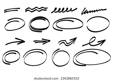 Resaltar marcos ovalados, flechas, líneas de fieltro dibujadas a mano. El marcador dibujado a mano subraya el conjunto de círculos de garabatos. Plantilla de línea Ovales y elipses. Ilustración vectorial de material aislada en fondo blanco.