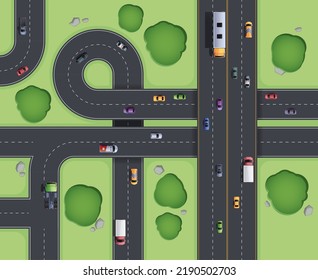 Vista superior del cruce de carreteras. Intersección de carreteras con torneadas y circunvalación y pasos elevados, vista aérea de las líneas de tráfico de la ciudad. Ilustración de dibujos animados. Vías con coches o vehículos y zonas verdes