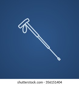 Icono de la línea de polos de senderismo para web, móvil e infografía. Icono azul claro del vector aislado en fondo azul.