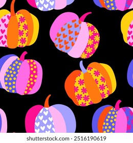 Hippie Groovy Calabaza de Halloween. Patrón sin fisuras de Vector. Fondo brillante con flores, corazón, puntos. Retro 60s 70s estilo divertido