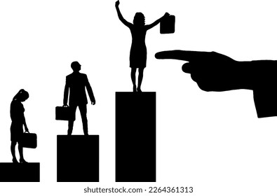 Mietkonzept. Die Hand des Barfußes zeigt auf die Silhouette einer jugendlichen Frau, die auf dem Podest eines Gewinners neben einem verärgerten Mann und einer verärgerten Frau steht. Vektorsilhouette
