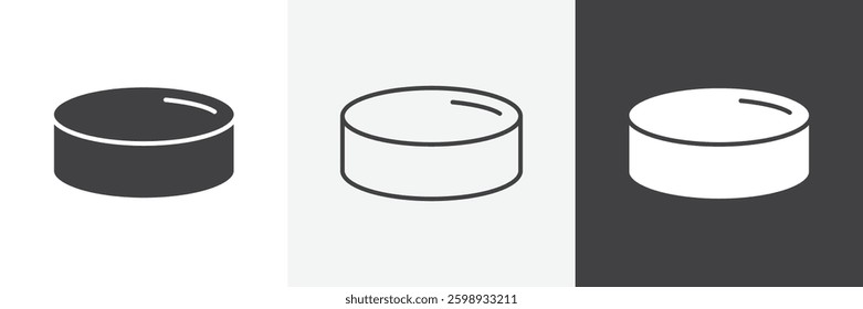 Hockey puck icons in Thin line black color. flat simple vector symbols illustration.