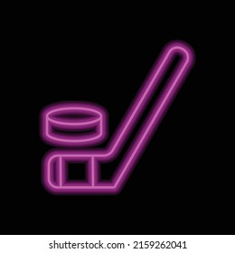 Vector de iconos simple de hockey. Diseño plano. Estilo de neón morado sobre fondo negro.ai