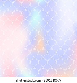 Fondo de escala holográfica con sirena de degradado. Transiciones de color luminosas. Banner de cola de pescado e invitación. Patrón submarino y marino para fiesta de niñas. Fondo multicolor con escala holográfica.