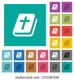 Iconos planos multicolores de la Biblia sagrada en los fondos cuadrados simples. Se incluyeron variaciones de iconos blancos y oscuros para efectos de movimiento o activos.