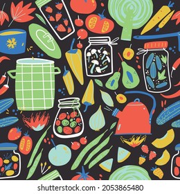 El doodle de enlatado doméstico es un patrón sin fisuras. Comida, equipamiento de cocina, jarras, frutas y verduras. Perfecto para tela, papel pintado o papel de envoltura.