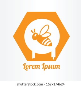 honey bee logo vector illustration. honey bee symbol icon.