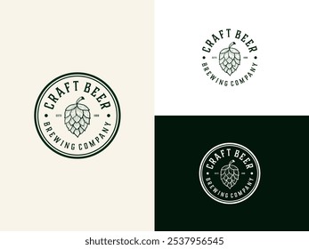 Cervecería artesanal de lúpulos con barril de barriles de madera para cerveza Ale Bourbon Label logo de inspiración de diseño
