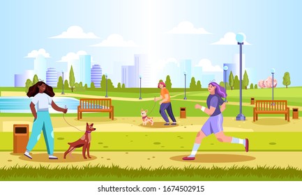 Paisaje horizontal con parque verde de la ciudad, lago, bancos, luces de calle, prados y diferentes personas con estilo y sus mascotas. Cartel de actividades al aire libre de verano. Chicas caminando con perros en un día soleado.