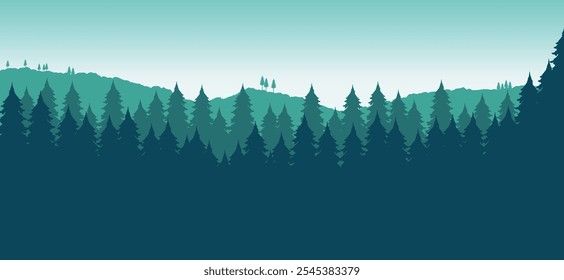 Horizontale Berg-Naturlandschaft mit Bäumen und Wald im Nebel. Sonnenpanoramablick auf den Himmel mit Hügeln und Felsen. Sommer- oder Winterlandschaft mit Bergen und Pinienwald. Dämmerung in Waldhügeln.