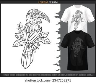 Artes de Mandala de pájaro Bucerótido aisladas en camisetas blancas y negras.