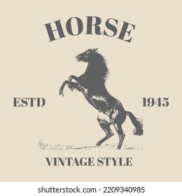 Horse logo emblem template hand draw. vector vintage style design element. retro vintage style good for Horse Shoe shop and Ranch logo template design