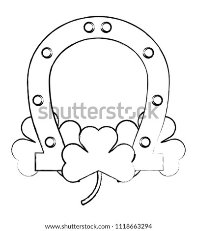horseshoe with clovers design