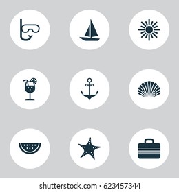 Hot Icons Set. Collection Of Sunny, Star, Baggage And Other Elements. Also Includes Symbols Such As Drink, Sun, Fish.