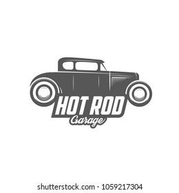Hot rod garage. Retro emblem, badge, logo