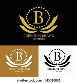 Hotel logo. Kings symbol. Royal crests monogram. Kings Top hotel. Letter R logo. Royal hotel, Premium R brand boutique, Fashion R logo, Lawyer logo.Royal logo vector template.modern style