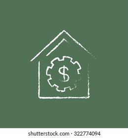Haus mit Dollarsymbol, handgezeichnet in Kreide auf schwarzer Vektorillustration, weißes Symbol einzeln auf grünem Hintergrund.