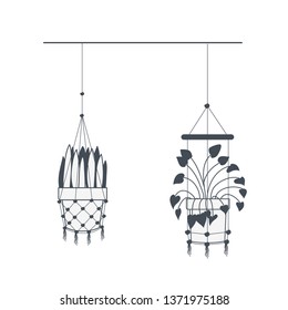 houseplants on macrame hangers icon