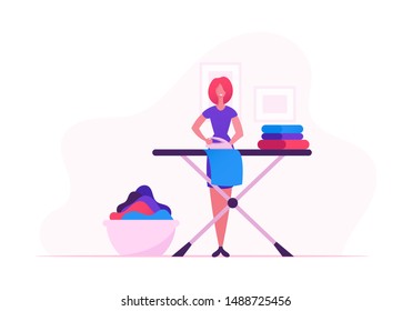 Esposa de casa planchando lino claro en casa. Mujer joven cada día Rutina doméstica, lavando ropa en la máquina y tabla de hierro. Personajes femeninos en casa Dibujo de un vector plano ilustración