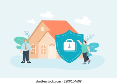 Enorme escudo protegiendo la ilustración de un vector plano de la casa. Pequeño hombre protegiendo su propiedad. Seguridad, protección, seguros, concepto de defensa para banner, diseño de sitios web o página web de aterrizaje