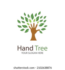 Menschliche Hände und Baum mit grünen Blättern. Logo-Symbol-Vektorgrafik-Design