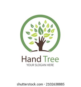 Menschliche Hände und Baum mit grünen Blättern. Logo-Symbol-Vektorgrafik-Design
