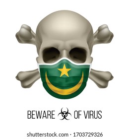 Calavera humana con huesos crudos y máscara quirúrgica en el color de la bandera nacional de Mauritania. Máscara en forma de bandera mauritana y cráneo como concepto de advertencia seria de que la enfermedad viral puede ser mortal