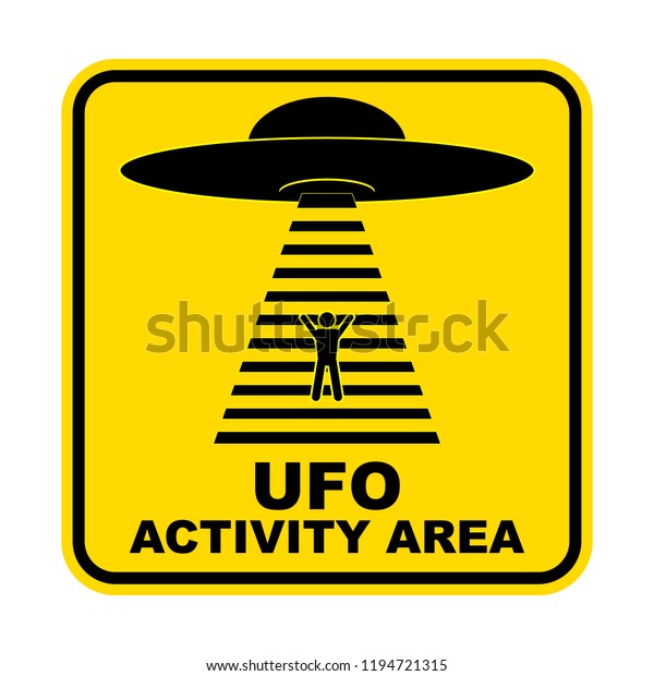 Ufoのユーモラスな危険道路標識 エイリアンの誘拐テーマ ベクターイラスト 黄色い道路標識とテキストufoアクティビティエリア のベクター画像素材 ロイヤリティフリー