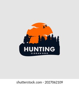 Hunting mountain logo design template