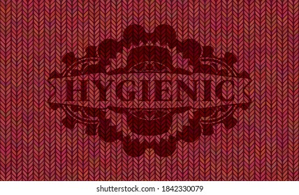 Hygienischer Text in Rotem Wolle Gewebe realistisches Zeichen. Kleidung exquisiter Hintergrund. Künstlerische Illustration. 