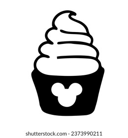 Helado en un plato negro