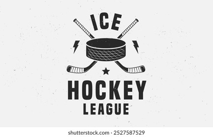 Eishockey Vintage Emblem, Abzeichen, Poster. Trendy Vintage-Poster mit Eishockey-Cues und Puck. Grunge-Textur. Vektorgrafik