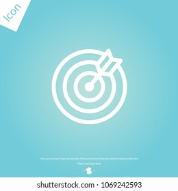 icon flat target with dart in black, isolated, shaded